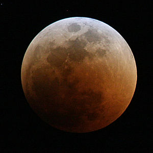 300px-Lunar_eclipse_June_2011_Total